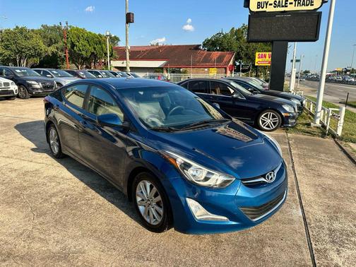 2014 Hyundai ELANTRA SE
