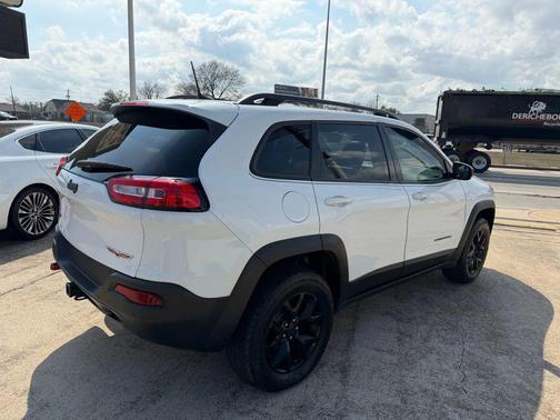 2018 Jeep Cherokee Trailhawk