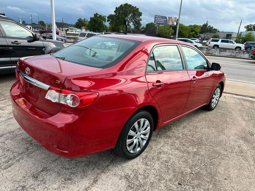 2012 Toyota Corolla LE