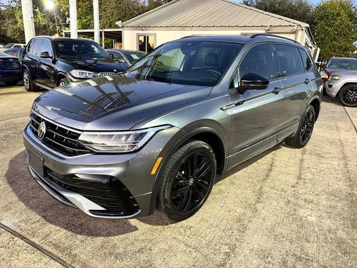 2022 Volkswagen Tiguan 2.0T SE R-Line Black