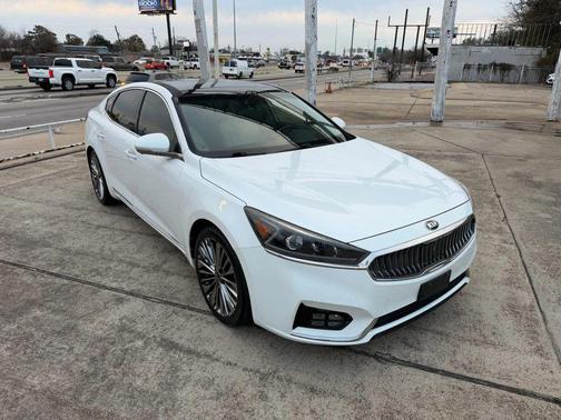 2017 Kia Cadenza Limited