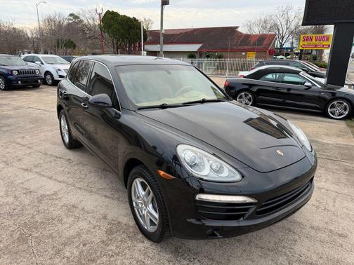 2014 Porsche Cayenne Cayenne