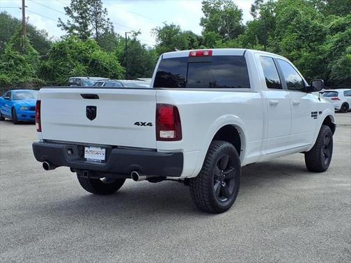 2019 RAM 1500 SLT