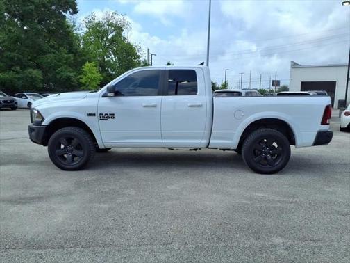 2019 RAM 1500 SLT