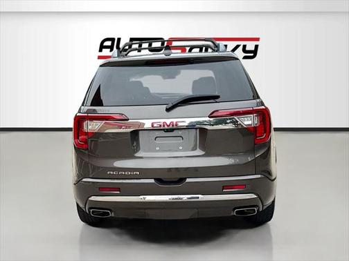 2020 GMC Acadia Denali