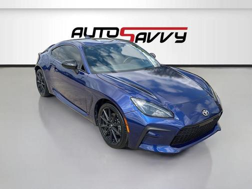Trueno Blue 2024 Toyota GR86 Premium