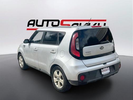Bright Silver 2018 Kia Soul Base