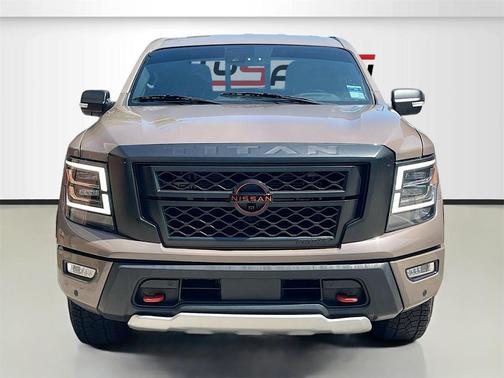 2024 Nissan Titan PRO-4X