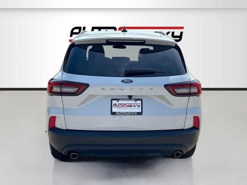 SPACE SILVER METALLIC 2025 Ford Escape ST-Line