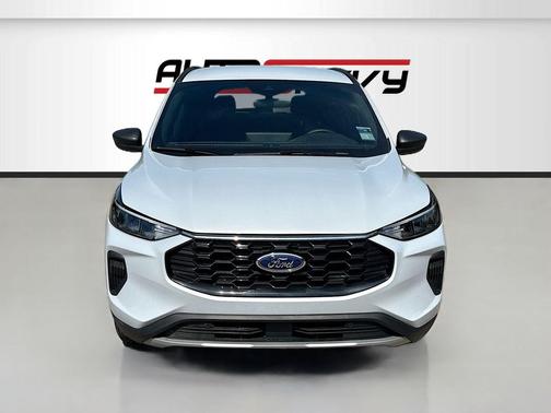 SPACE SILVER METALLIC 2025 Ford Escape ST-Line