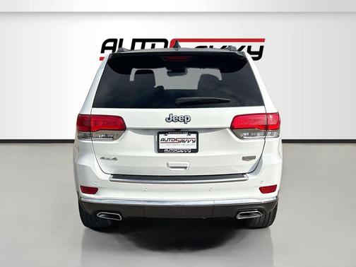 2020 Jeep Grand Cherokee Summit