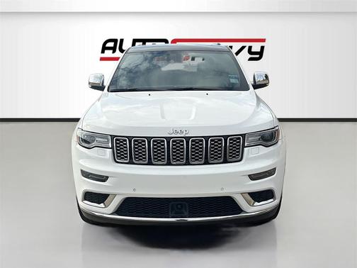 2020 Jeep Grand Cherokee Summit