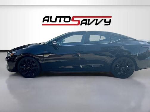 Super Black 2023 Nissan Maxima SR Xtronic CVT