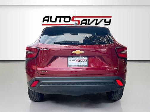 2025 Chevrolet Trax LS
