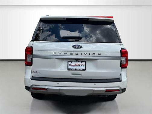 2022 Ford Expedition XLT
