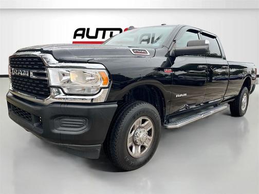 2022 RAM 2500 Big Horn Crew Cab 4x4 8' Box
