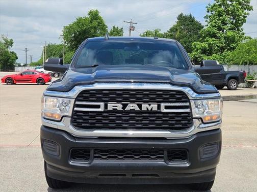 2022 RAM 2500 Big Horn Crew Cab 4x4 8' Box