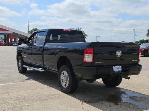 2022 RAM 2500 Big Horn Crew Cab 4x4 8' Box