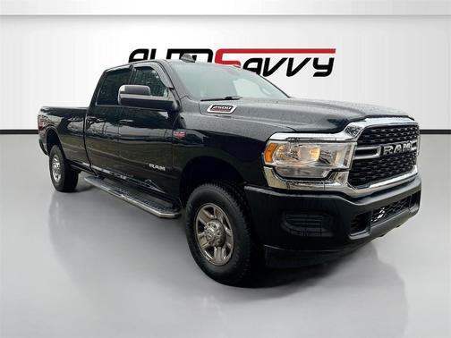 2022 RAM 2500 Big Horn Crew Cab 4x4 8' Box