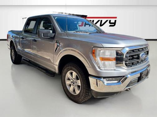ICONIC SILVER METALLIC 2022 Ford F-150 XLT