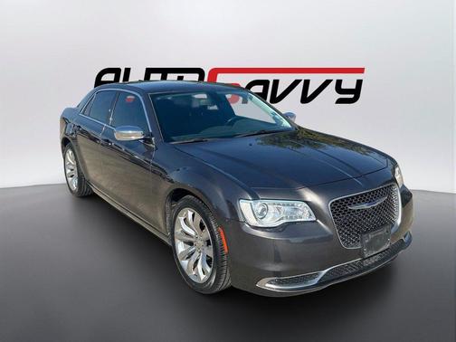Granite Crystal Metallic Clearcoat 2019 Chrysler 300 Touring