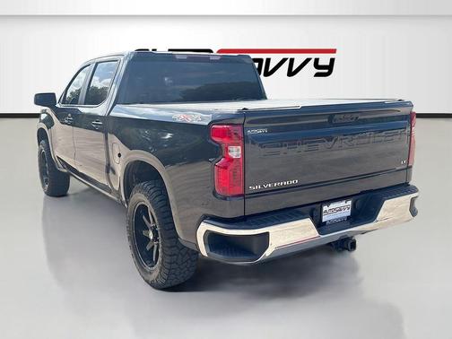 Dark Ash Metallic 2024 Chevrolet Silverado 1500 LT