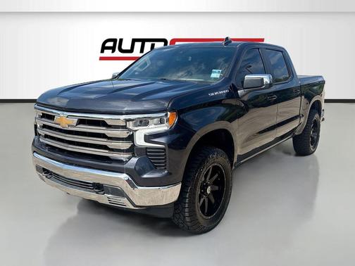 Dark Ash Metallic 2024 Chevrolet Silverado 1500 LT