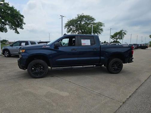2022 Chevrolet Silverado 1500 Custom Trail Boss