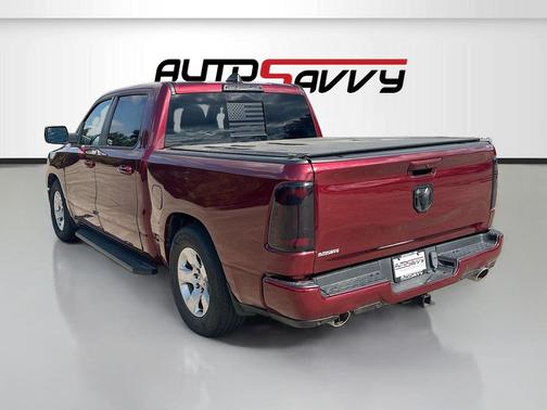 Delmonico Red Pearlcoat 2023 RAM 1500 Big Horn/Lone Star