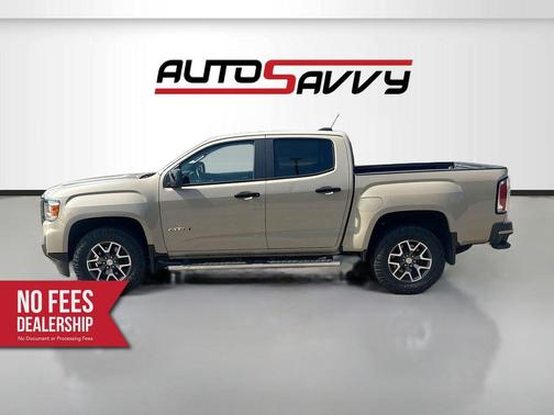 Desert Sand Metallic 2022 GMC Canyon AT4
