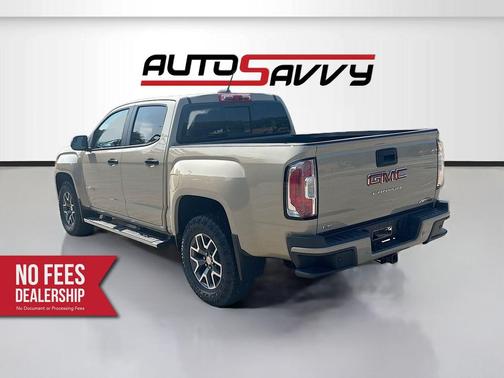 Desert Sand Metallic 2022 GMC Canyon AT4