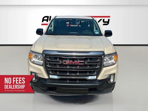 Desert Sand Metallic 2022 GMC Canyon AT4
