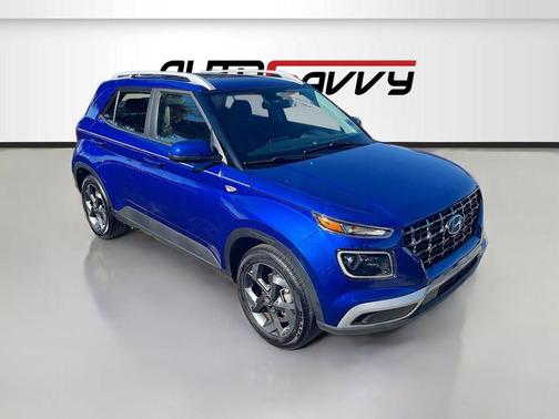 2024 Hyundai VENUE Limited