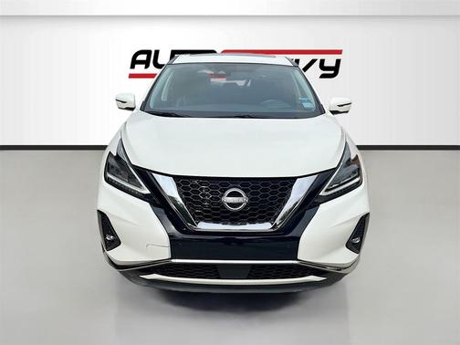 2023 Nissan Murano SL FWD