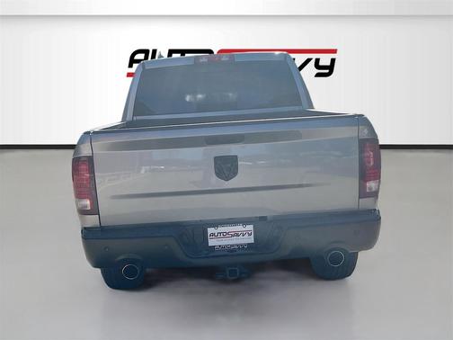 2019 RAM 1500 Classic Warlock Crew Cab 4x2 5'7' Box