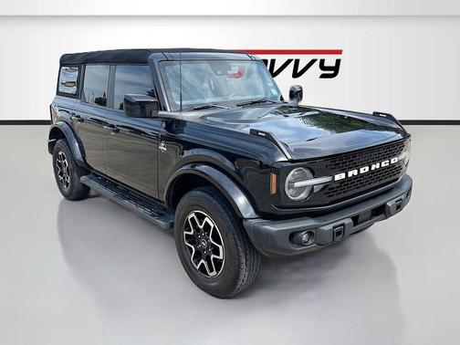 SHADOW BLACK 2024 Ford Bronco Outer Banks