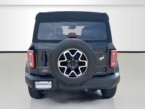 SHADOW BLACK 2024 Ford Bronco Outer Banks