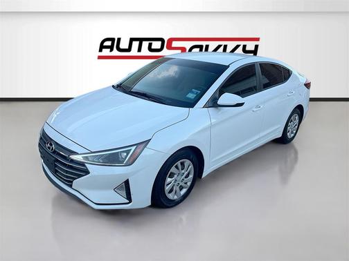 2019 Hyundai ELANTRA SE