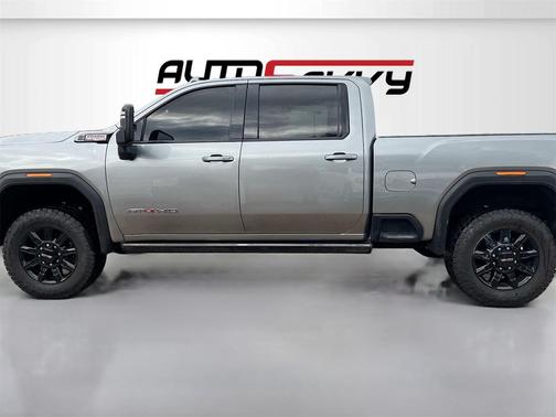 2025 GMC Sierra 2500 AT4