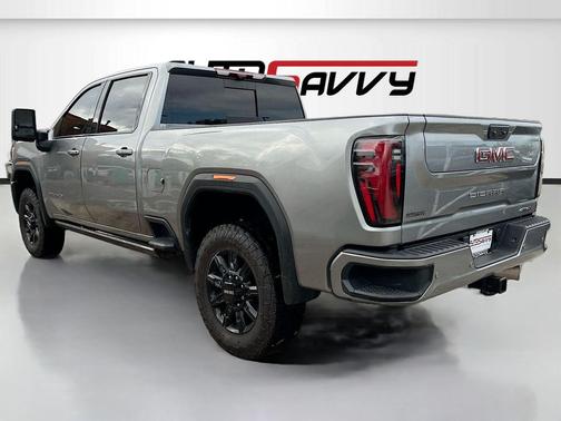 2025 GMC Sierra 2500 AT4