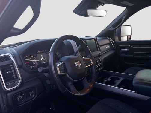 2024 RAM 3500 Big Horn Crew Cab 4x4 6'4' Box