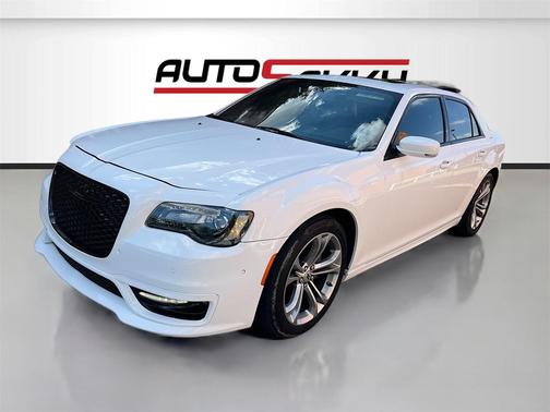 2022 Chrysler 300 S