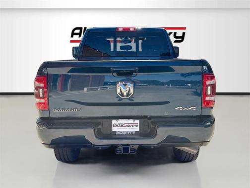 2023 RAM 3500 Laramie Crew Cab 4x4 6'4' Box