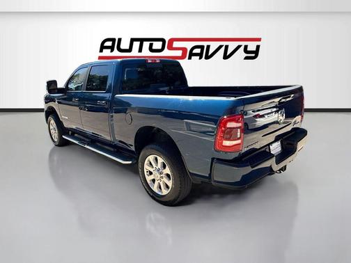 2023 RAM 3500 Laramie Crew Cab 4x4 6'4' Box