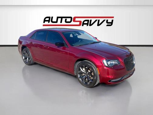 2023 Chrysler 300 Touring