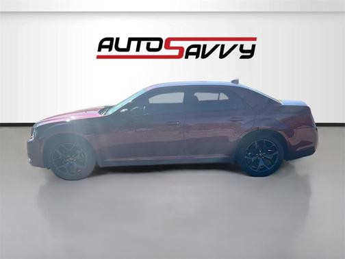 2023 Chrysler 300 Touring