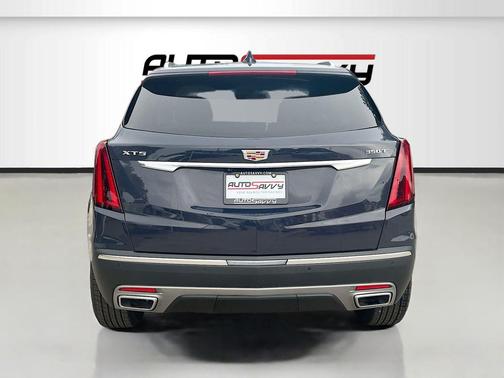 Midnight Sky Metallic 2025 Cadillac XT5 Premium Luxury