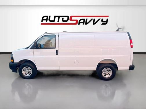 2025 Chevrolet Express 2500 RWD 2500 Regular Wheelbase WT