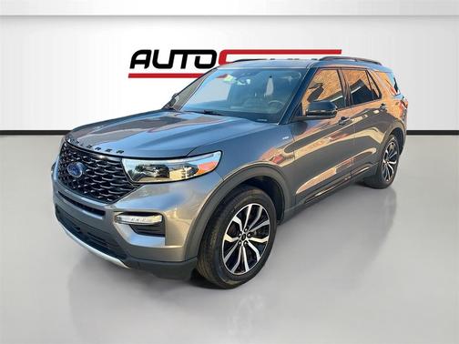 2022 Ford Explorer ST-Line