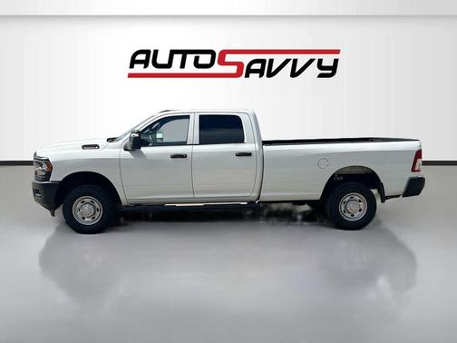 Bright White Clearcoat 2023 RAM 2500 Tradesman Crew Cab 4x4 8' Box